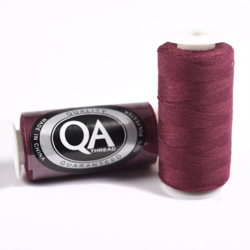 FIL A COUDRE Q.A. 100% POLYESTER 40/2 BOBINES 500 M. AUBERGINE
