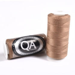 FIL A COUDRE Q.A. 100% POLYESTER 40/2 BOBINES 500 M. MARRON
