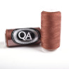 FIL A COUDRE Q.A. 100% POLYESTER 40/2 BOBINES 500 M. BRIQUE