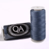 FIL A COUDRE Q.A. 100% POLYESTER 40/2 BOBINES 500 M. GRIS FONCE