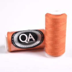 FIL A COUDRE Q.A. 100% POLYESTER 40/2 BOBINES 500 M. ORANGE